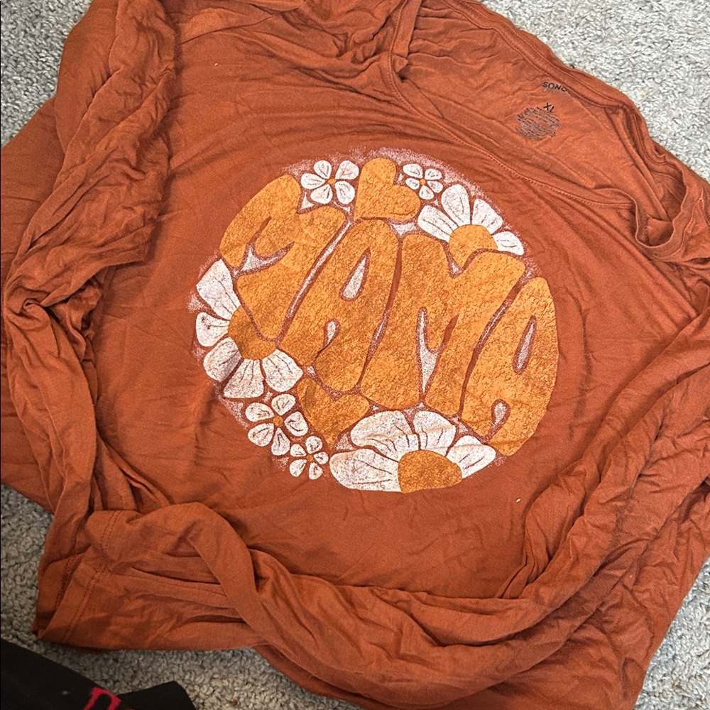 Orange 'Mama' Graphic Tee
